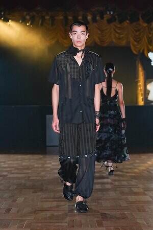 ユェチ・チ 2026年春夏コレクション - ダンスホールに舞い降りて｜写真71