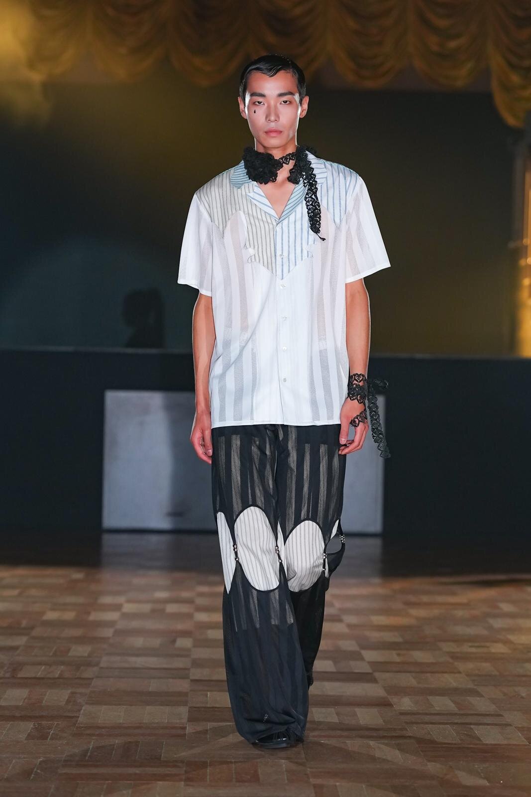 ユェチ・チ(YUEQI QI) 2026年春夏ウィメンズ&メンズコレクション  - 写真3