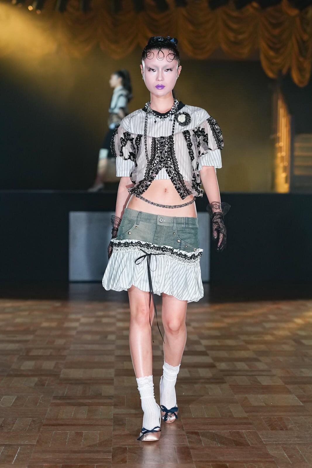 ユェチ・チ(YUEQI QI) 2026年春夏ウィメンズ&メンズコレクション  - 写真37