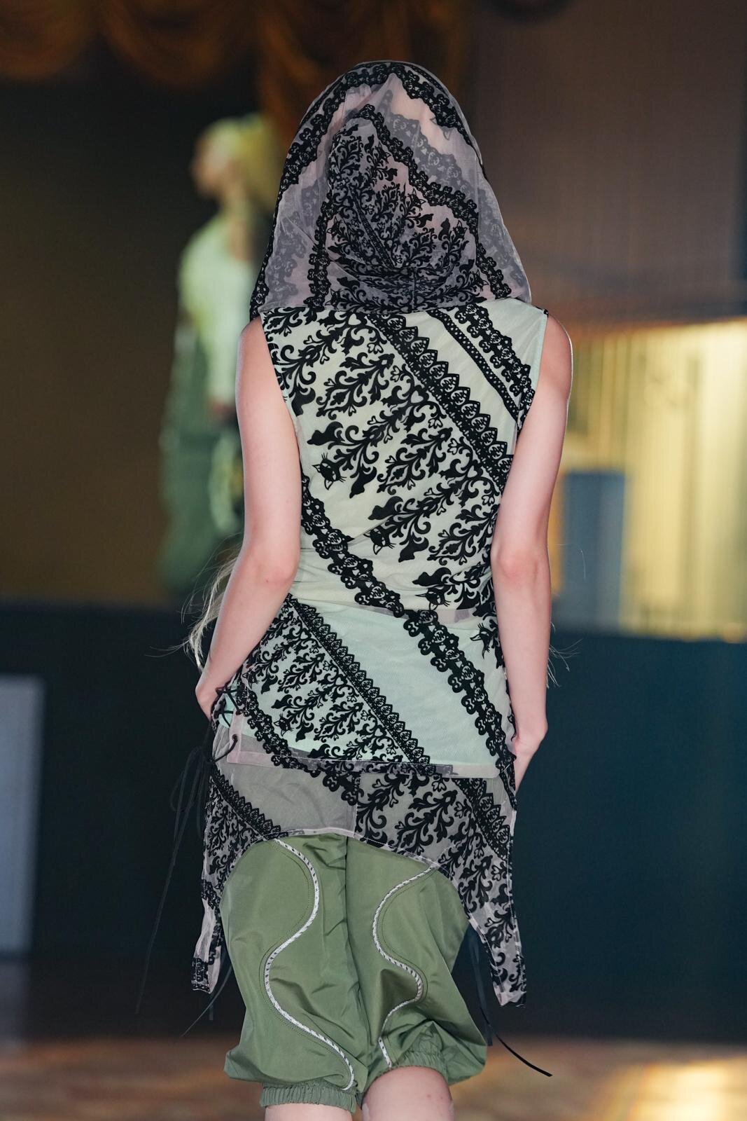 ユェチ・チ(YUEQI QI) 2026年春夏ウィメンズ&メンズコレクション  - 写真51