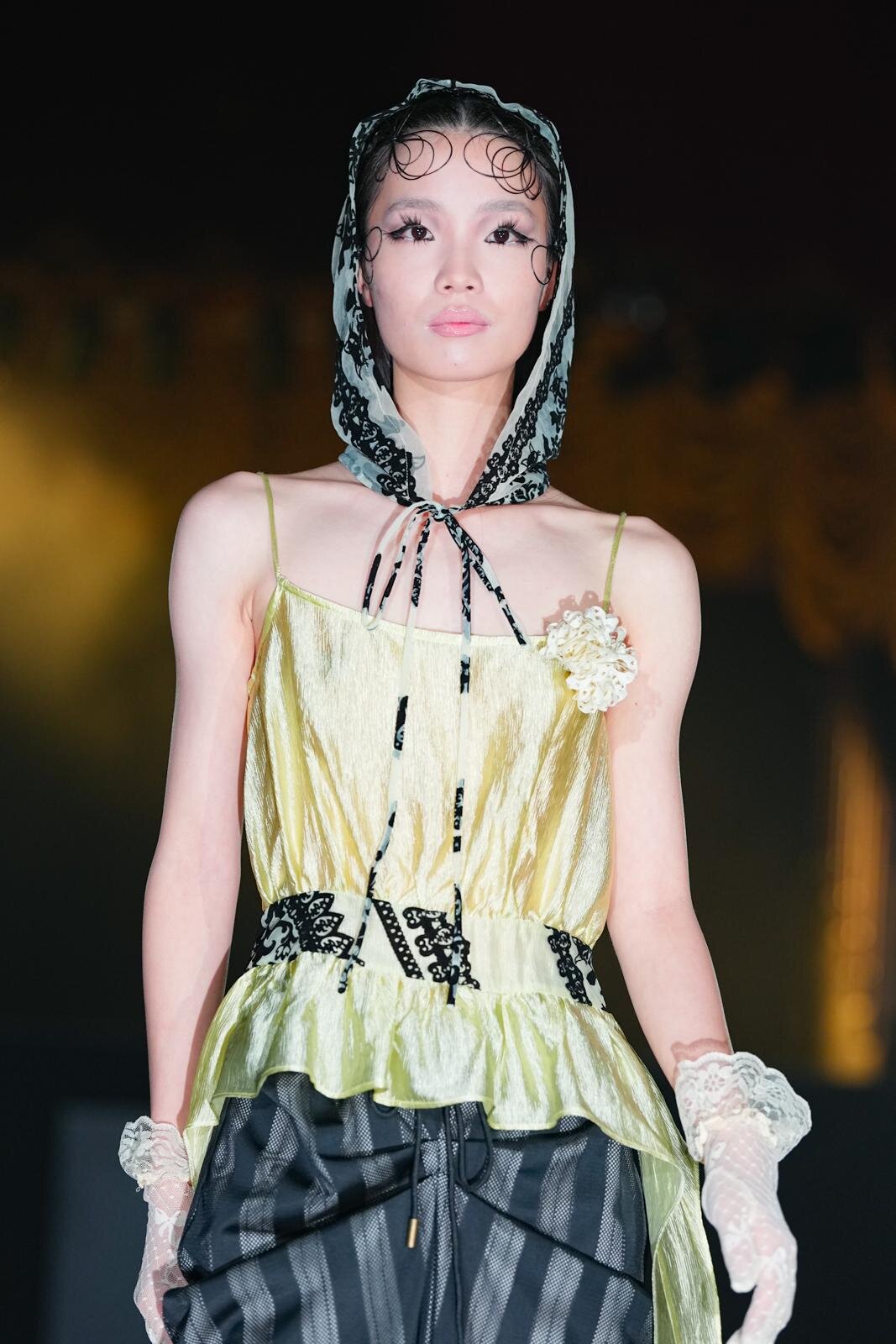 ユェチ・チ(YUEQI QI) 2026年春夏ウィメンズ&メンズコレクション  - 写真58