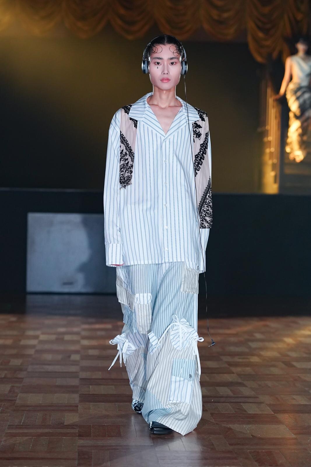 ユェチ・チ 2026年春夏コレクション - ダンスホールに舞い降りて｜写真63