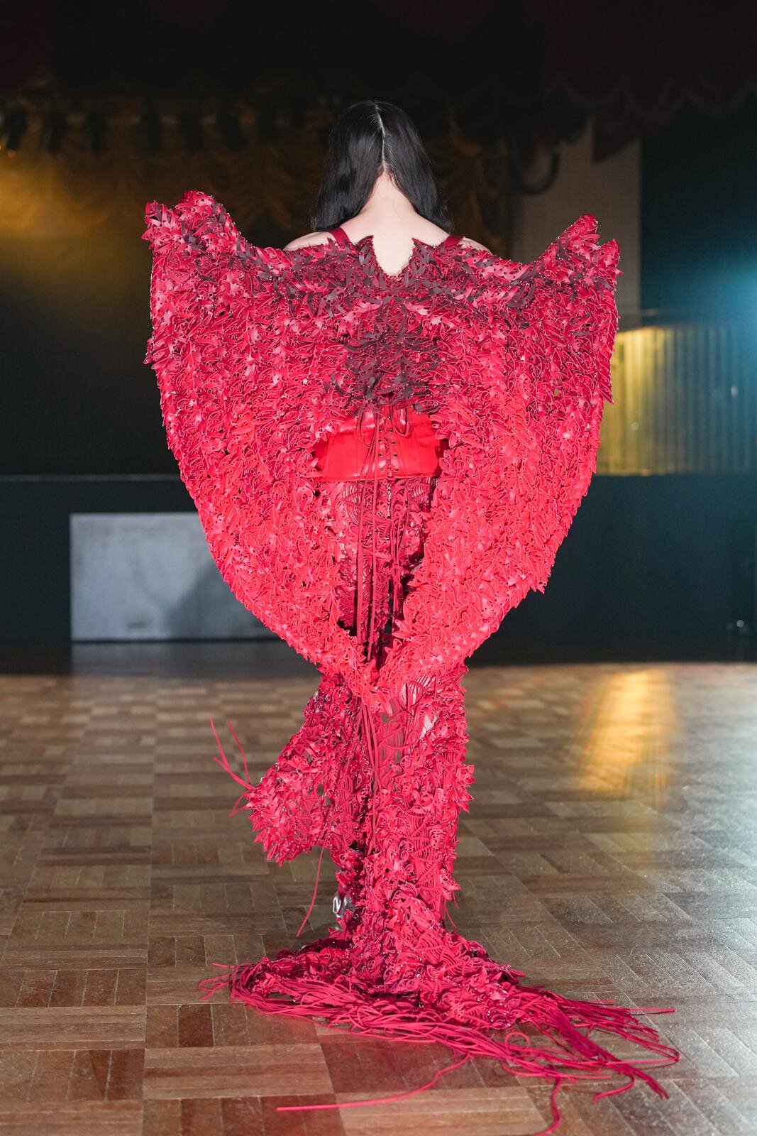 ユェチ・チ(YUEQI QI) 2026年春夏ウィメンズ&メンズコレクション  - 写真94