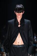 オリミ 2026年春夏コレクション - 日常と地続きの非日常の“境界”を探る｜写真4