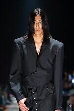 オリミ 2026年春夏コレクション - 日常と地続きの非日常の“境界”を探る｜写真6