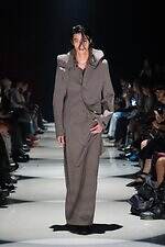 オリミ 2026年春夏コレクション - 日常と地続きの非日常の“境界”を探る｜写真17