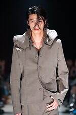 オリミ 2026年春夏コレクション - 日常と地続きの非日常の“境界”を探る｜写真18