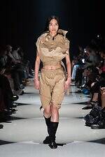 オリミ 2026年春夏コレクション - 日常と地続きの非日常の“境界”を探る｜写真26