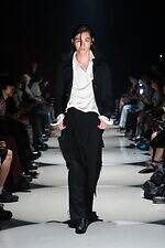 オリミ 2026年春夏コレクション - 日常と地続きの非日常の“境界”を探る｜写真30