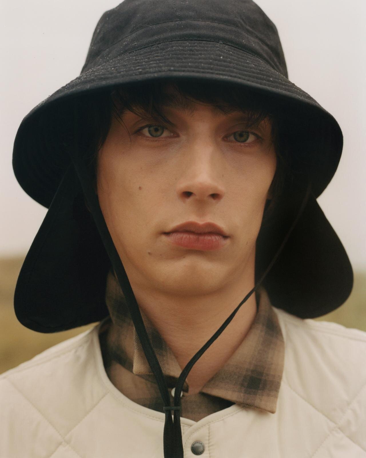 キャプテン サンシャイン×バブアー“付け替え可能なカラフルフード”付きジャケット登場｜写真10