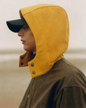 キャプテン サンシャイン×バブアー“付け替え可能なカラフルフード”付きジャケット登場｜写真2