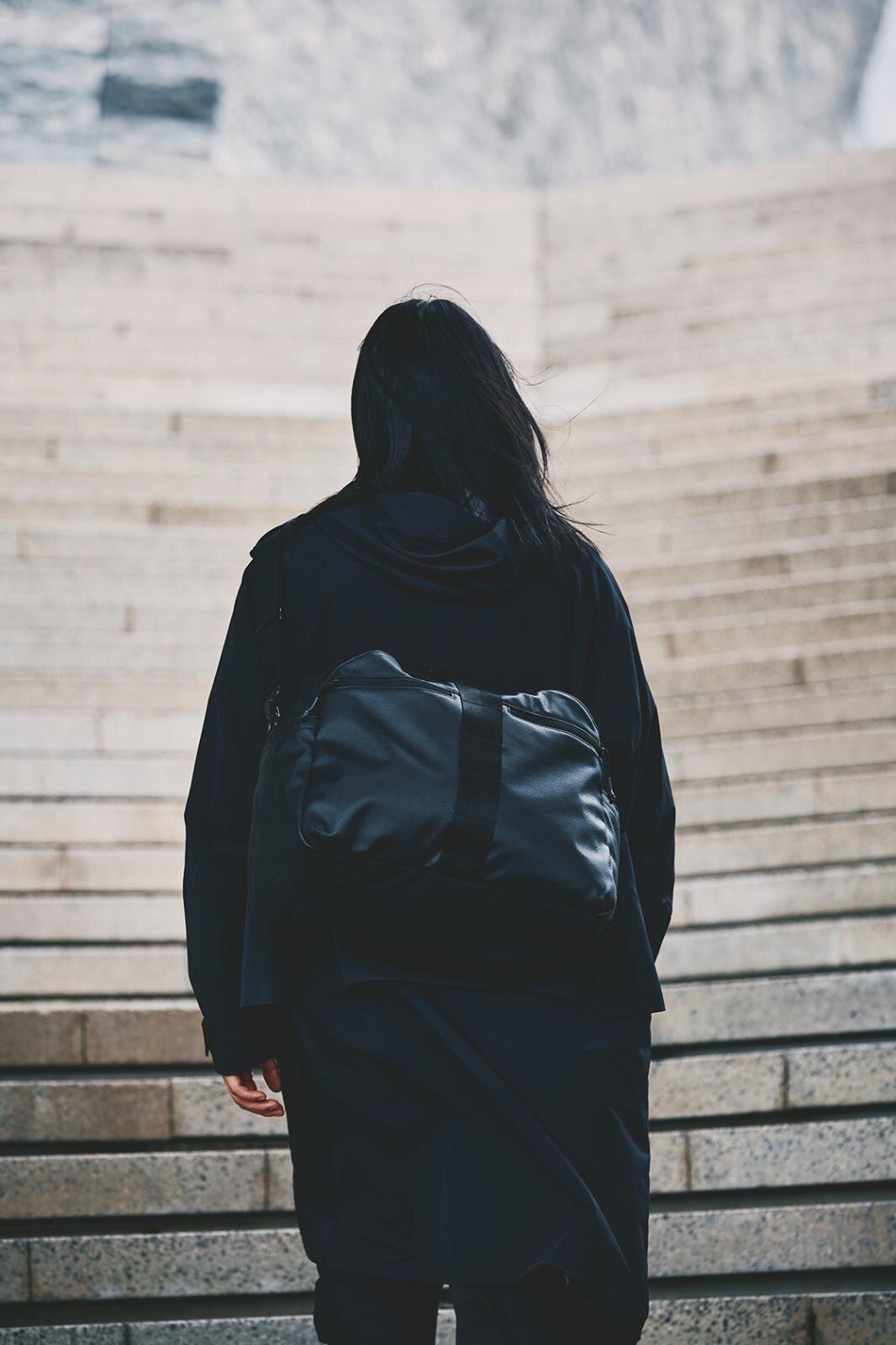 ブリーフィング×ホワイトマウンテニアリング“耐水ナイロン”軽量ショルダーバッグやサコッシュ｜写真17