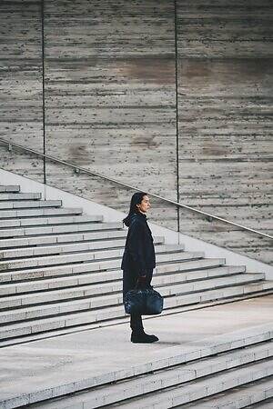 ブリーフィング×ホワイトマウンテニアリング“耐水ナイロン”軽量ショルダーバッグやサコッシュ｜写真30