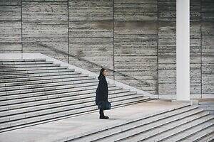 ブリーフィング×ホワイトマウンテニアリング“耐水ナイロン”軽量ショルダーバッグやサコッシュ｜写真32