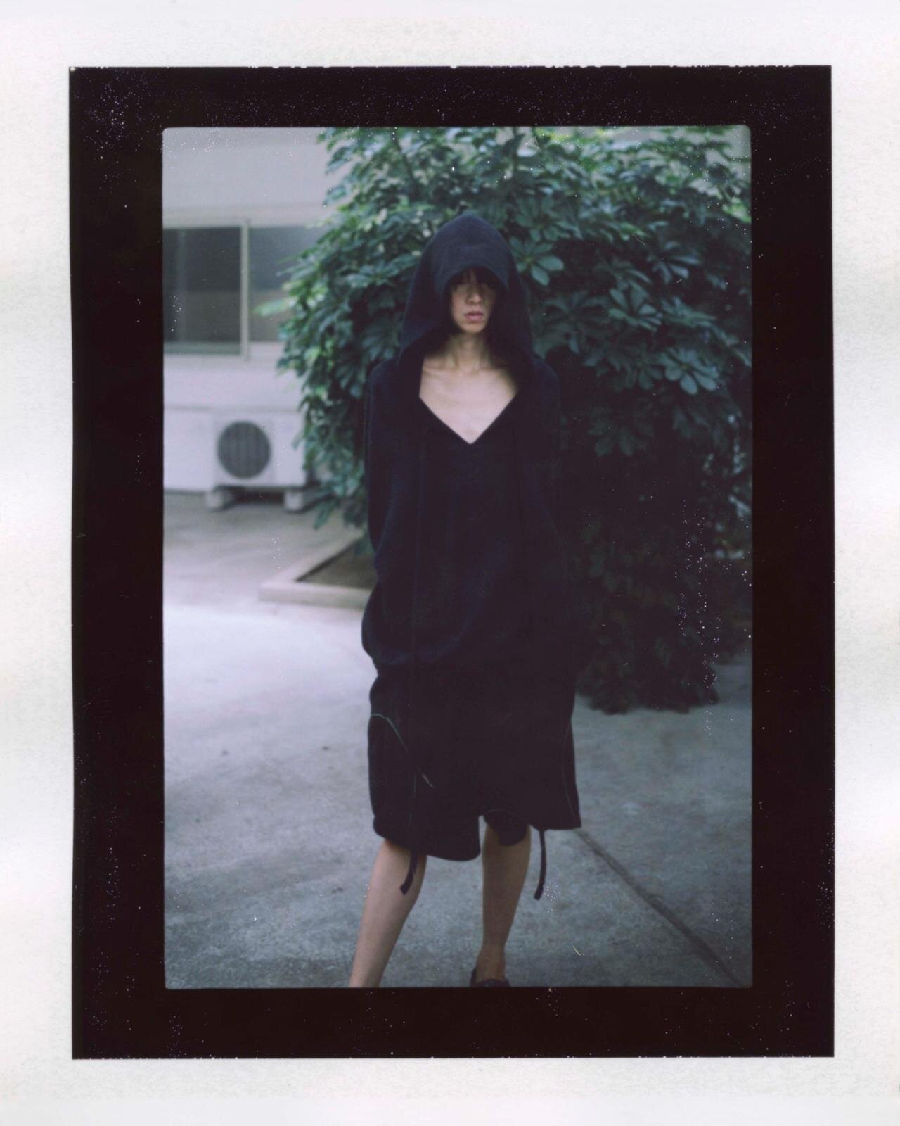 アベリア エドワード ゴーチャ 2025年春夏｜ ケープ