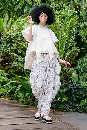 ヒロコ コシノ(HIROKO KOSHINO) 2026年春夏ウィメンズコレクション  - 写真21