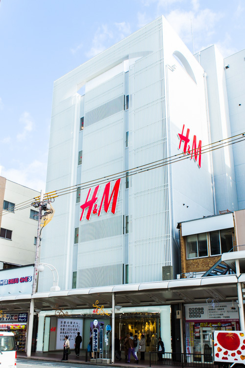 H&M、京都に初出店！日本最大級・最多フロアの「H&M KYOTO」オープン | 写真