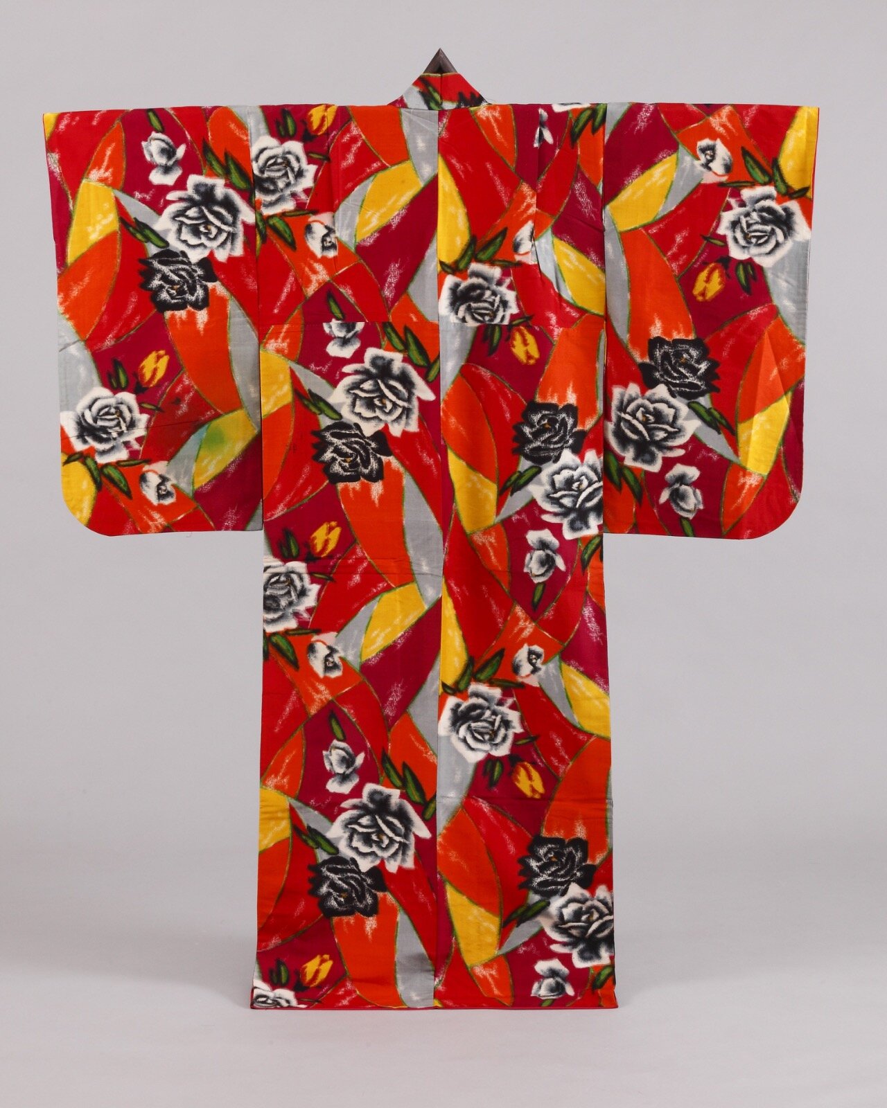 《染分地薔薇模様銘仙着物》 昭和時代 20世紀