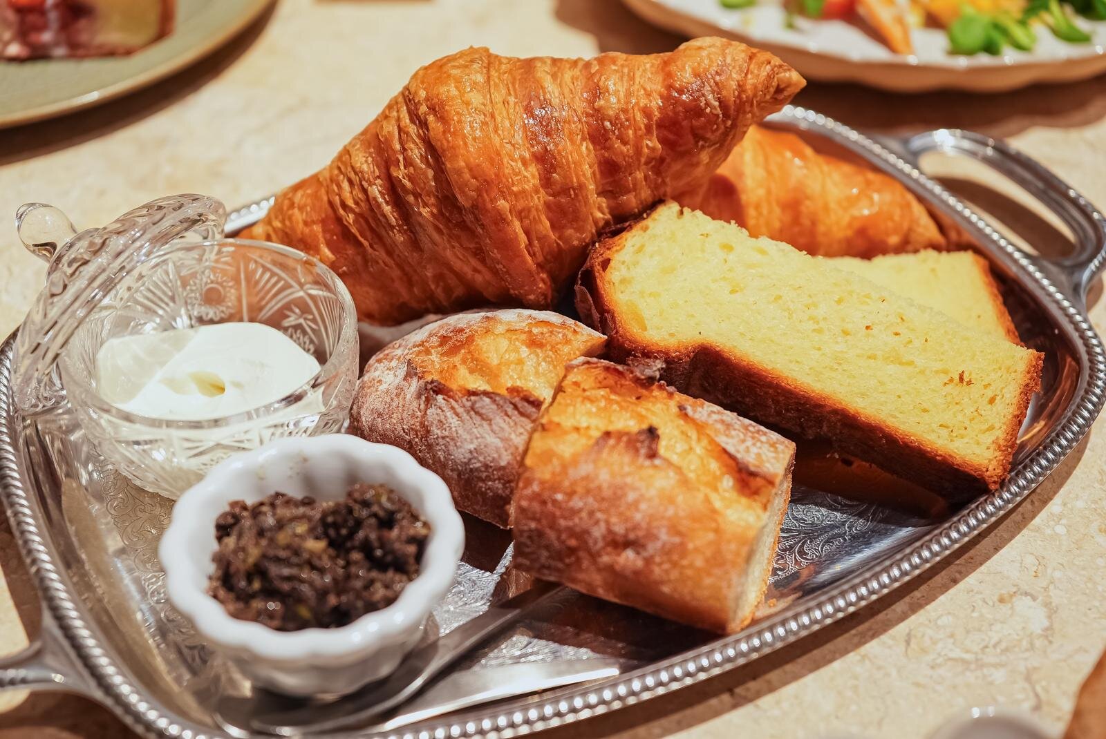 トゥーストゥース“東京初”ビストロ＆カフェがニュウマン高輪に、フランス発祥ガレットやスイーツ｜写真5