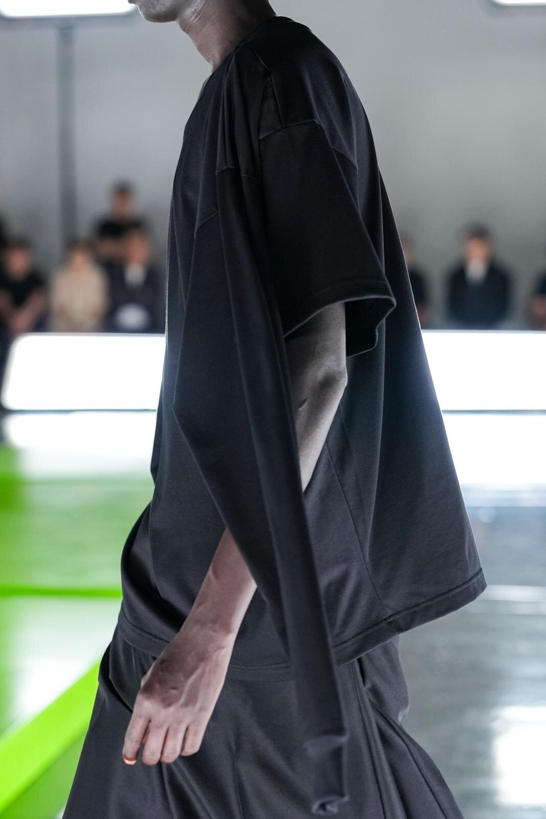 ディフォー(DDDD) 2026年春夏メンズコレクション  - 写真2