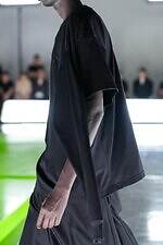 DDDD 2026年春夏メンズコレクション - “構造”の探求、緊張感と緩やかさの間で｜写真2