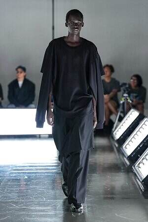 ディフォー(DDDD) 2026年春夏メンズコレクション  - 写真1