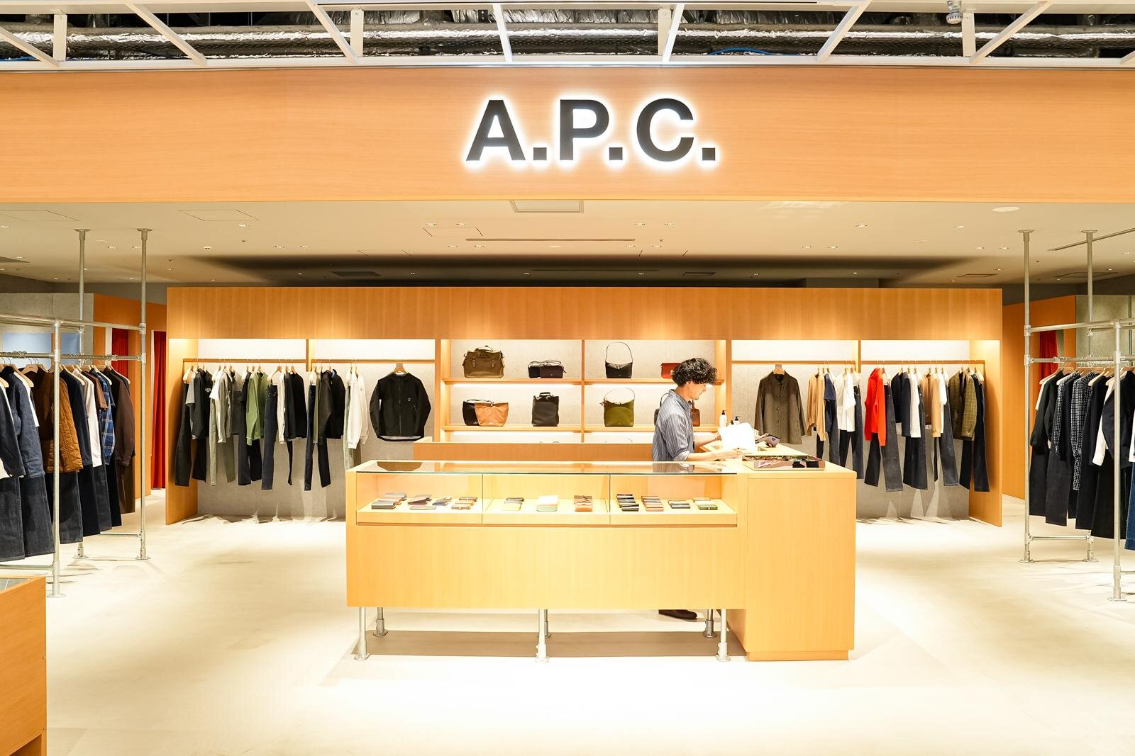 「ニュウマン高輪」フロアガイド、約200店舗のうち“おすすめ”コスメ＆ファッション店舗はどこ？｜写真66