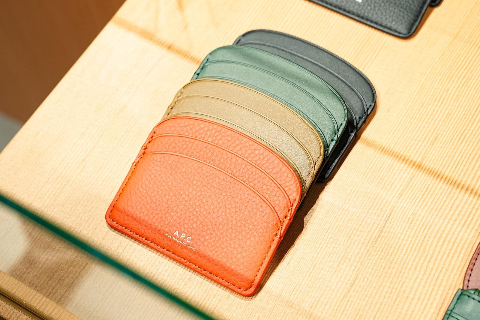 「ニュウマン高輪」フロアガイド、約200店舗のうち“おすすめ”コスメ＆ファッション店舗はどこ？｜写真68