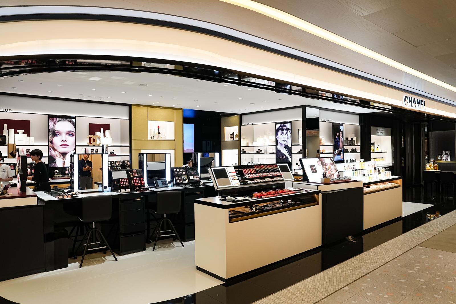 「ニュウマン高輪」フロアガイド、約200店舗のうち“おすすめ”コスメ＆ファッション店舗はどこ？｜写真6