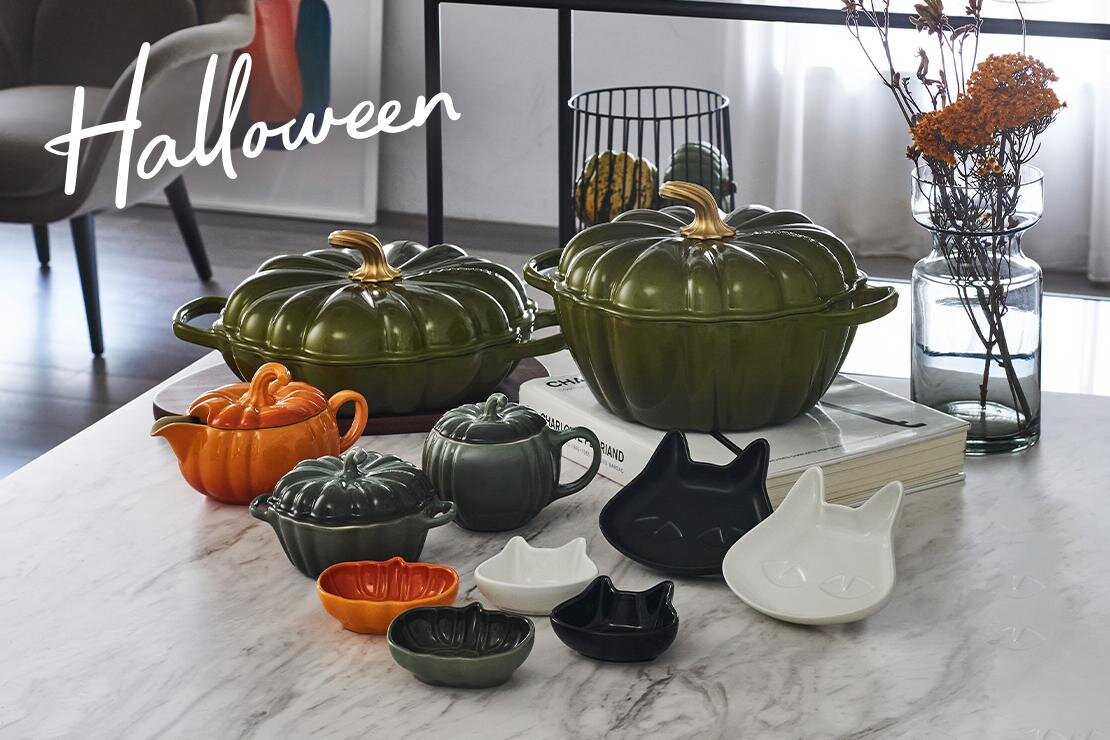 LE CREUSET カボチャ型皿 2個セット　ブラウン ル・クルーゼの25年ハロウィン食器、”かぼちゃ”そっくり鍋＆ネコ