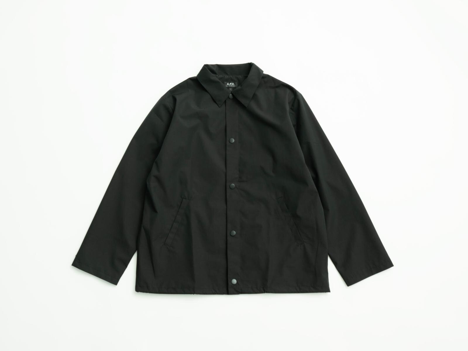 写真2/6｜A.P.C.×ロンハーマン、“リフレクターロゴ”際立つコーチ