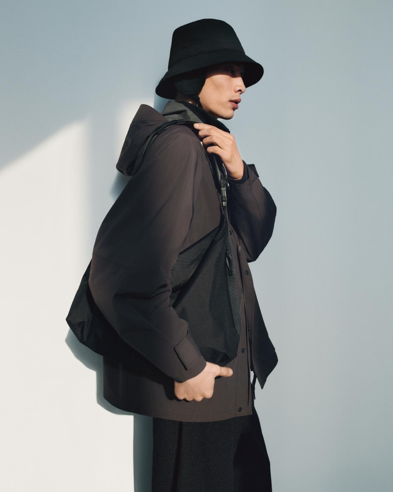 ユニクロ ユー25年秋冬ウィメンズウェア、ゆったりロングコート＆くすみブルーのカーブパンツなど｜写真73