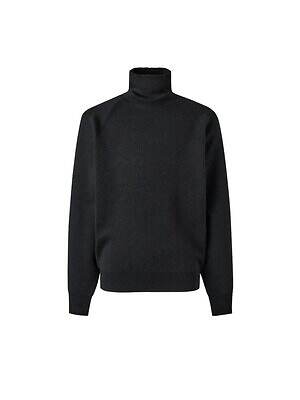 ユニクロ ユー25年秋冬メンズウェア、高機能ナイロンパーカ＆ハーフジップスウェットなど｜写真81