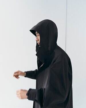 ユニクロ ユー25年秋冬メンズウェア、高機能ナイロンパーカ＆ハーフジップスウェットなど｜写真101