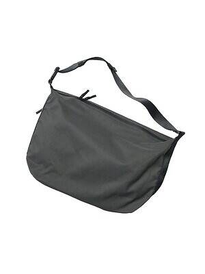 ユニクロ ユー25年秋冬メンズウェア、高機能ナイロンパーカ＆ハーフジップスウェットなど｜写真89