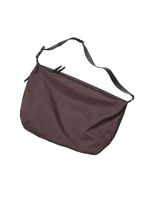 ユニクロ ユー25年秋冬メンズウェア、高機能ナイロンパーカ＆ハーフジップスウェットなど｜写真90