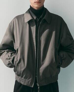 ユニクロ ユー25年秋冬メンズウェア、高機能ナイロンパーカ＆ハーフジップスウェットなど｜写真96