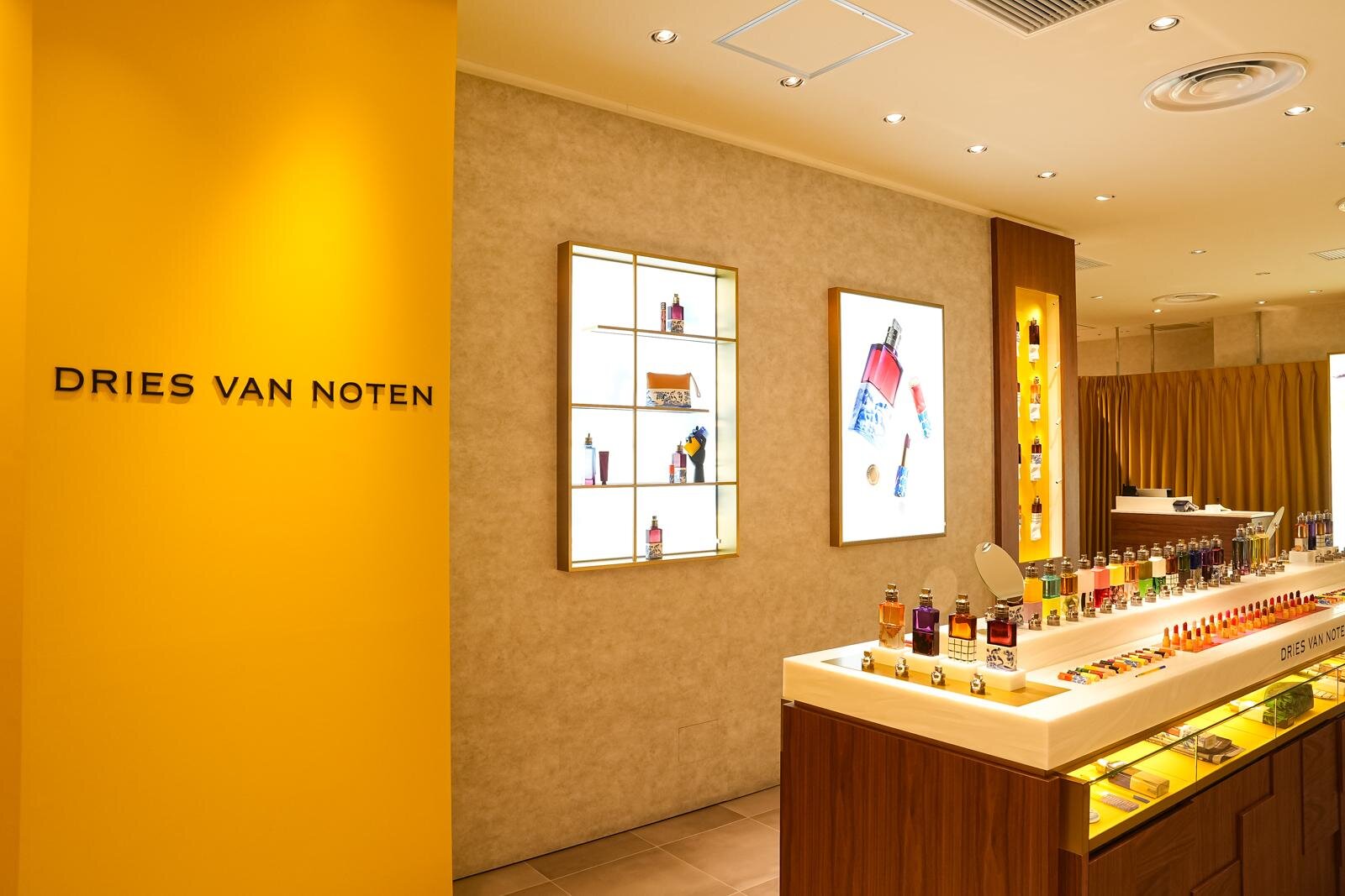 ドリス ヴァン ノッテン ビューティ国内2店舗目がニュウマン高輪に、アイコンリップ全カラーや香水｜写真1