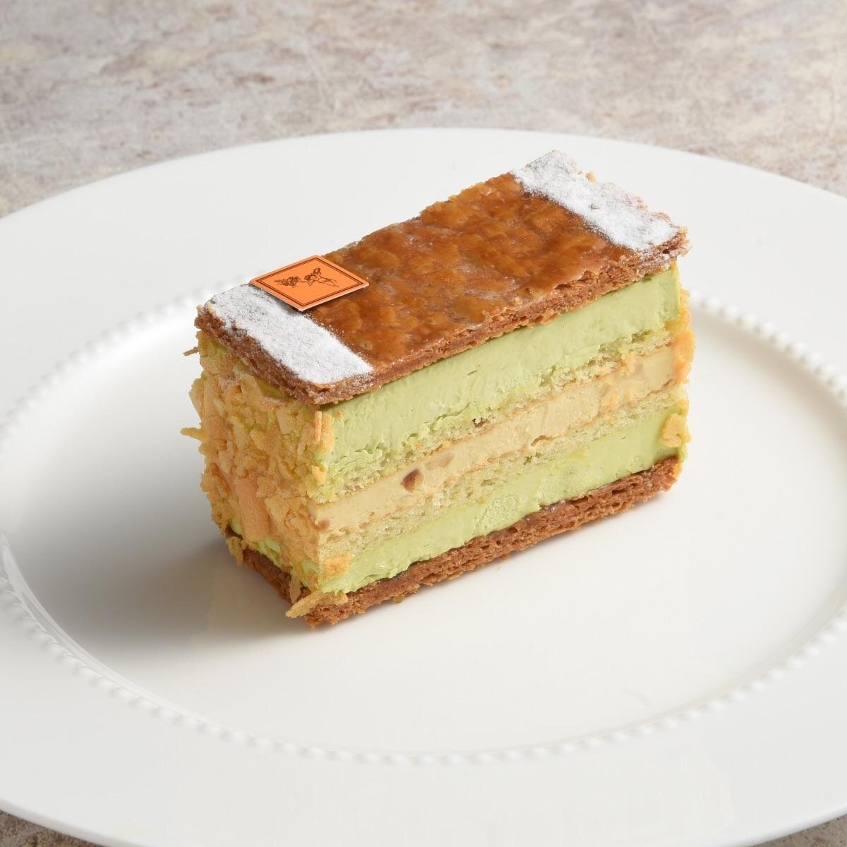 ミルフィーユ ノワゼット・ピスターシュ 1,296円＜週末限定＞※2025年11月30日(日)まで販売