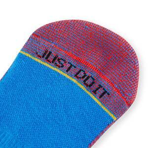 ナイキ×MoMAデザインストアのロゴ入りソックス、ピンクなど鮮やか全6色｜写真7