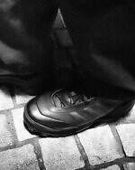 Y-3“空洞ソール”のアウトドア風スニーカー、スエードやメッシュなど異素材ミックスで｜写真6