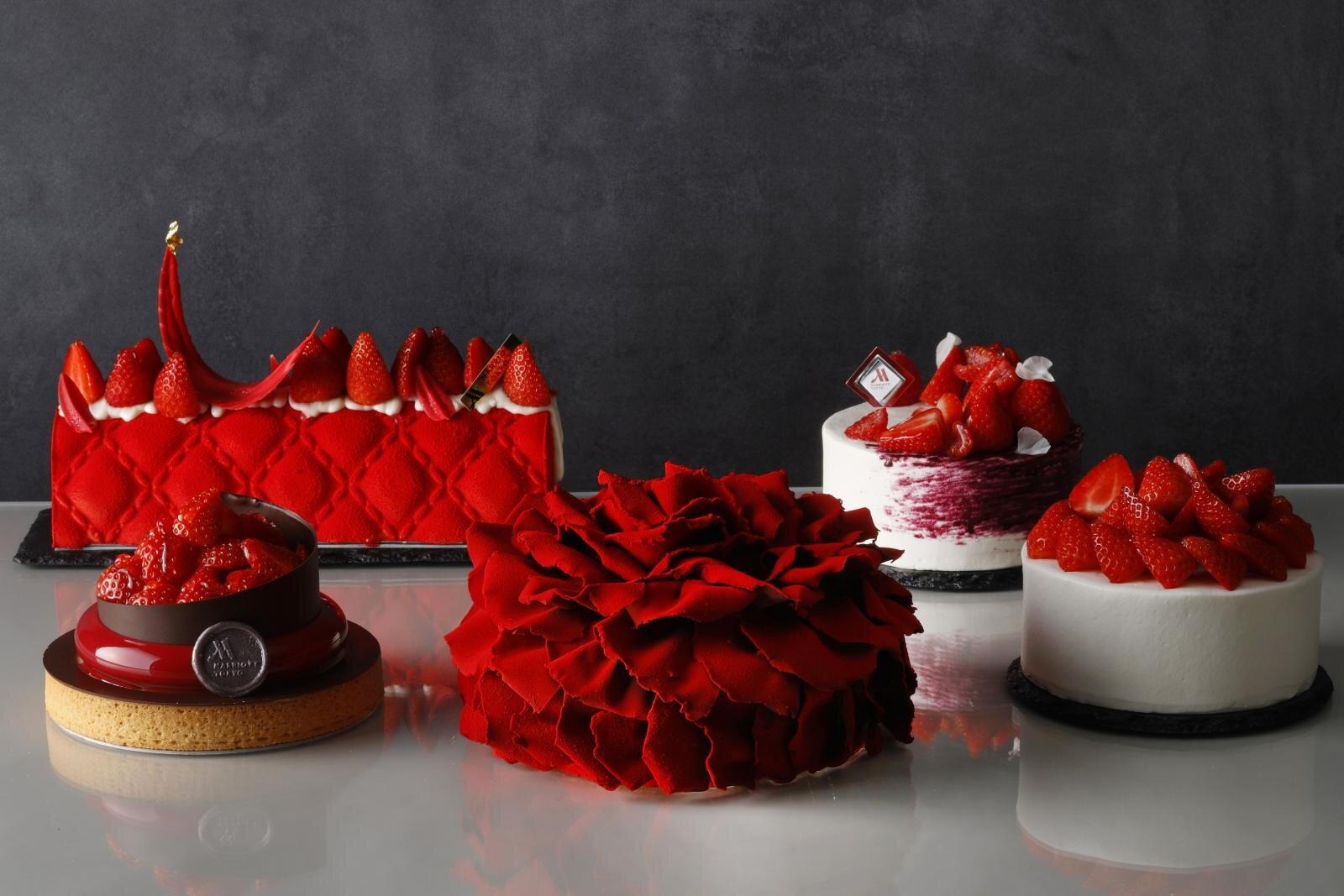 東京マリオットホテル 2025年クリスマスケーキ 予約期間：2025年10月1日(水)～12月15日(月) 受渡期間：2025年12月18日(木)～12月25日(木) 10:00～20:00