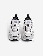 メゾン キツネ“フォックス”モチーフの25年秋冬スニーカー、オールホワイトやモノトーンの新色｜写真5