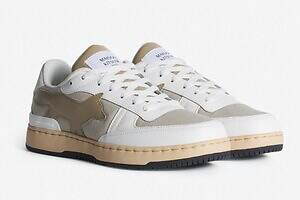 メゾン キツネ“フォックス”モチーフの25年秋冬スニーカー、オールホワイトやモノトーンの新色｜写真7