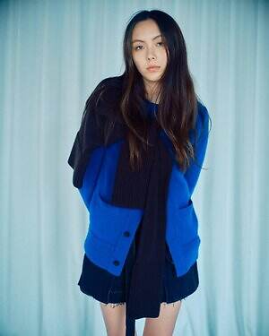 sacaiのカラーニット、幅広リブのカーディガン＆ダブルジップブルゾンも｜写真14