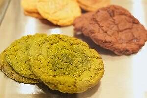 「ヴァーヴ コーヒー ロースターズ」“最大規模”新店がニュウマン高輪に、豊富なコーヒー＆焼き菓子｜写真2