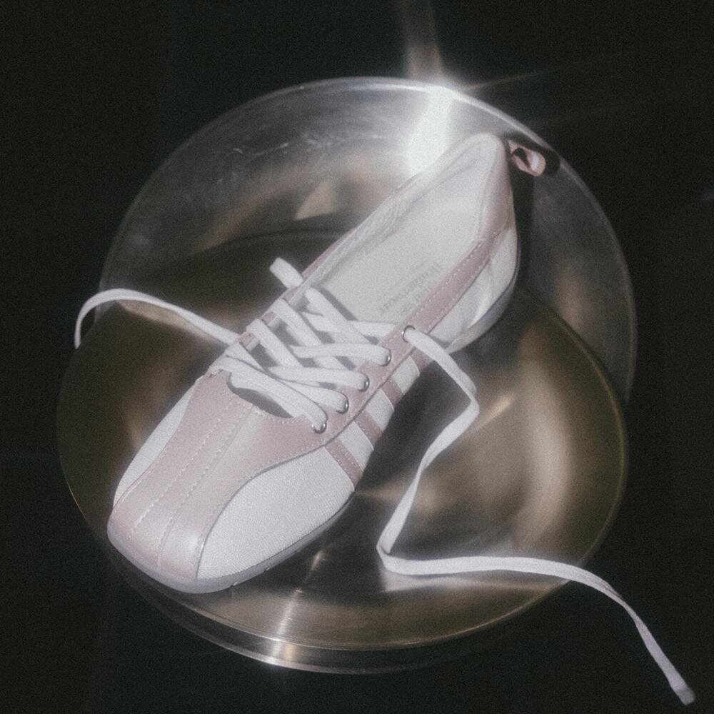 スニーカー 15,950円