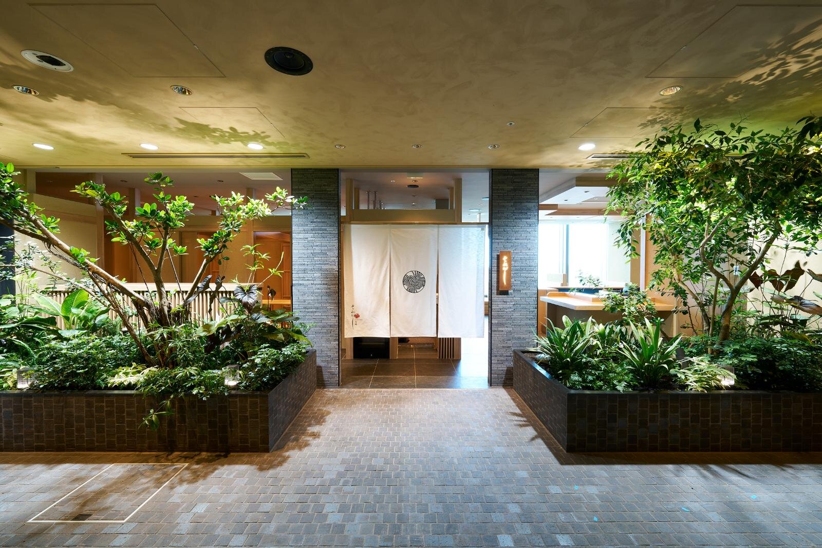 和食居酒屋「それがし」“初オールデイ営業”の新店舗が高輪に - 炭火焼魚＆御膳、スイーツを堪能｜写真21