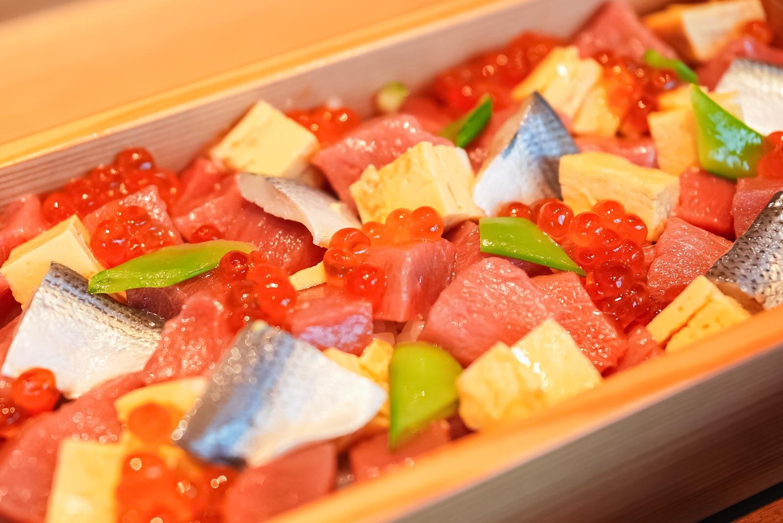 和食居酒屋「それがし」“初オールデイ営業”の新店舗が高輪に - 炭火焼魚＆御膳、スイーツを堪能｜写真1