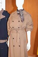 GU×ロク、“後ろギャザー”のショートトレンチコートやうさぎ柄ジャカードニット｜写真28